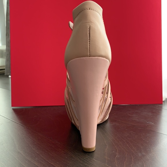 Light Pink Platform Wedges - Picture 3 of 4